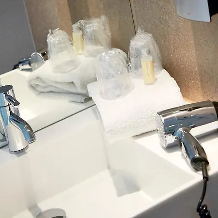 Duesseldorf-ratingen ホテル 3*