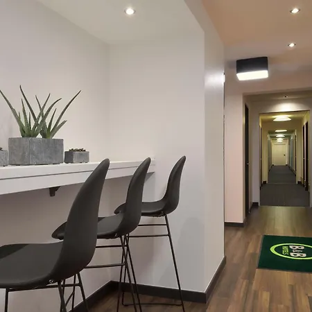 Duesseldorf-ratingen ホテル