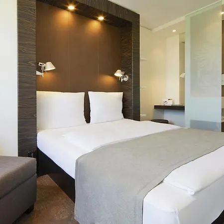 Duesseldorf-ratingen ホテル 3*